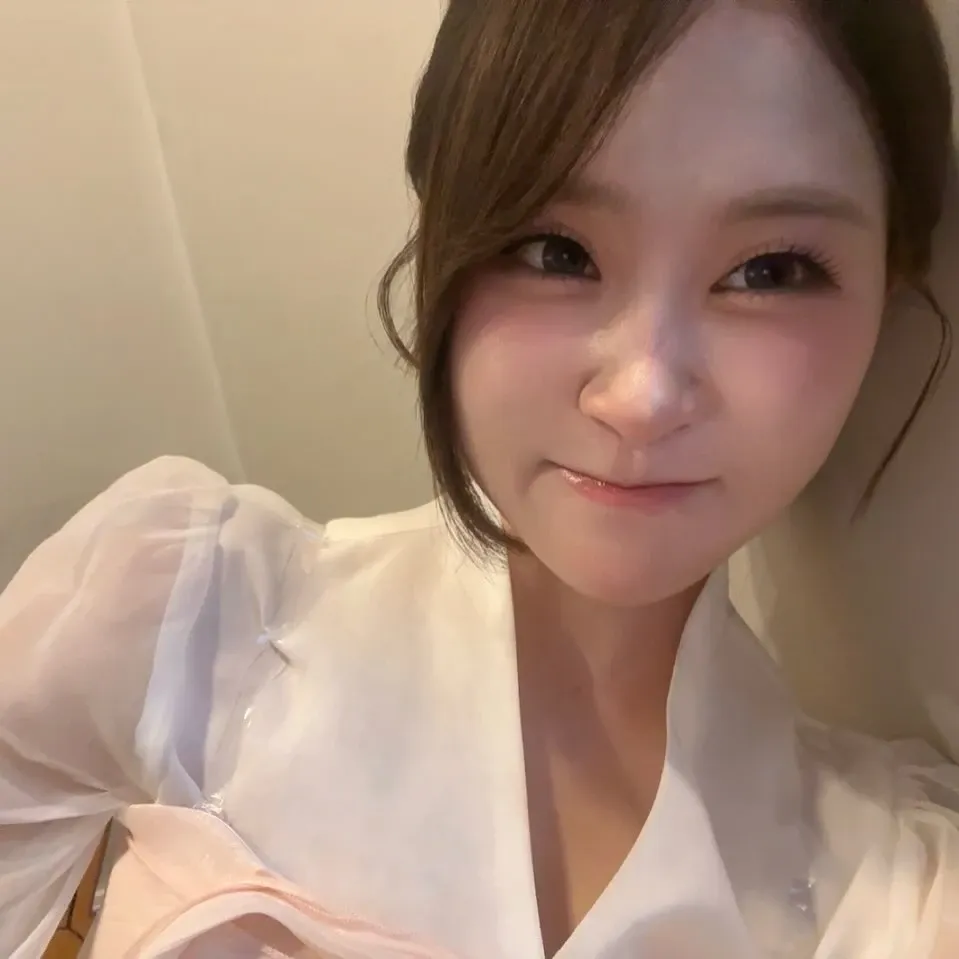 Momen yang diabadikan oleh penggemar Kim Dahyun