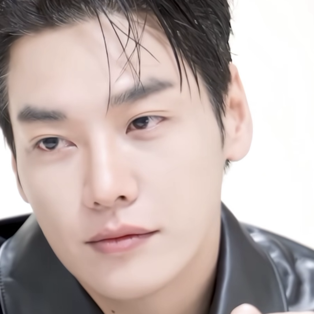 Behind-the-scenes cut of Kim Youngkwang