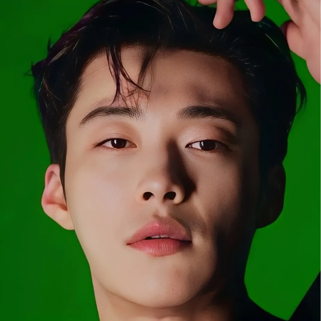 Behind-the-scenes cut of Woo Dohwan