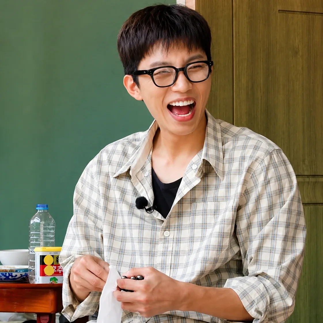 Cuplikan di balik layar dari Lim Youngwoong