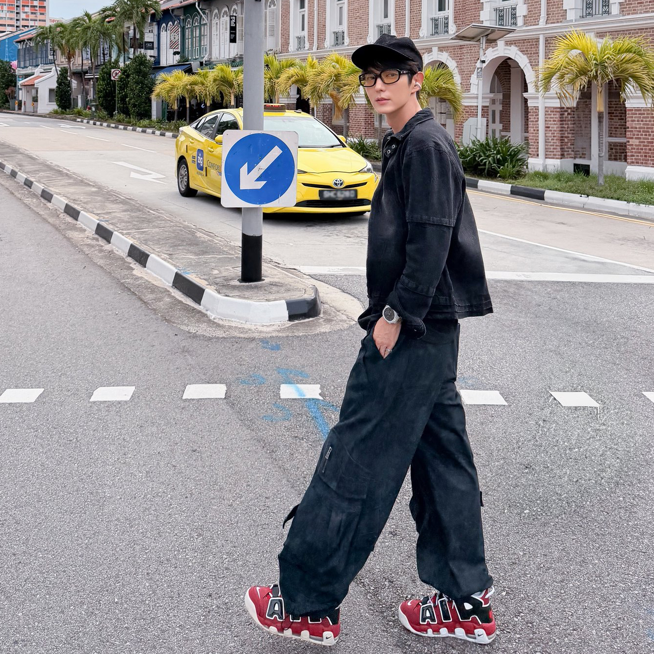 Behind-the-scenes cut of Lee Joongi