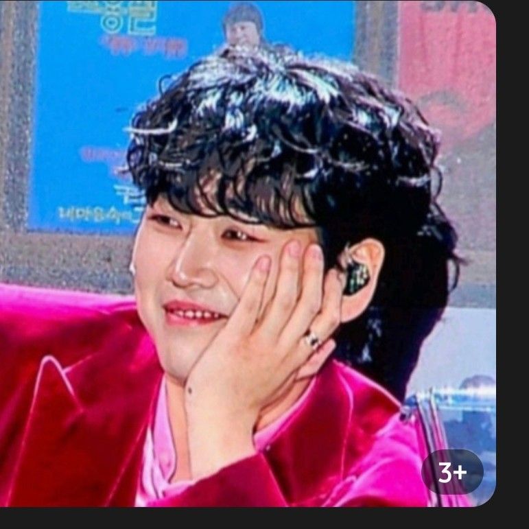 Behind-the-scenes cut of Hwang Youngwoong