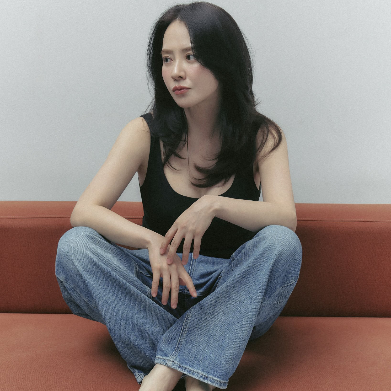 Cuplikan di balik layar dari Song Jihyo