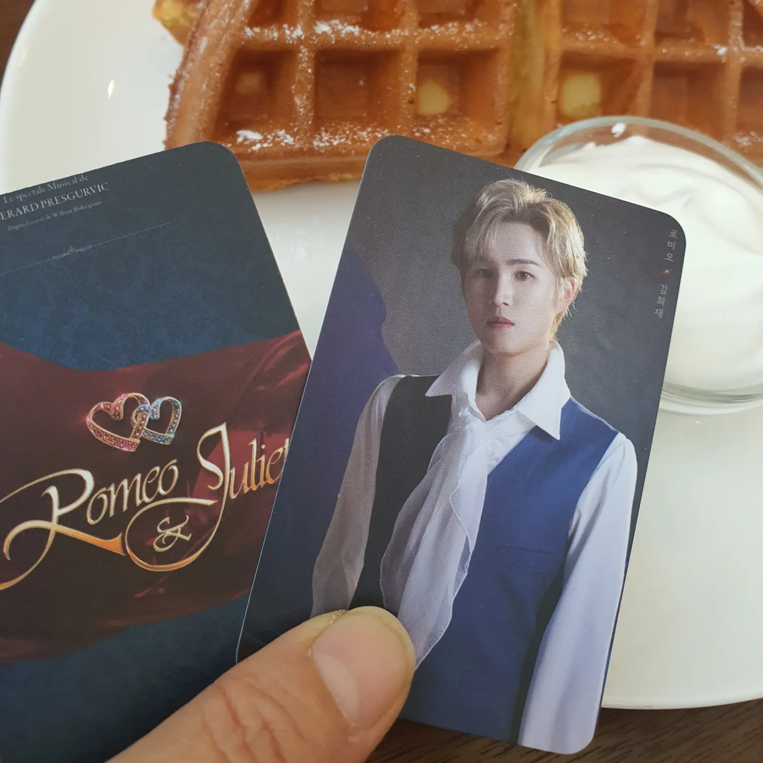 김희재의 비하인드 컷