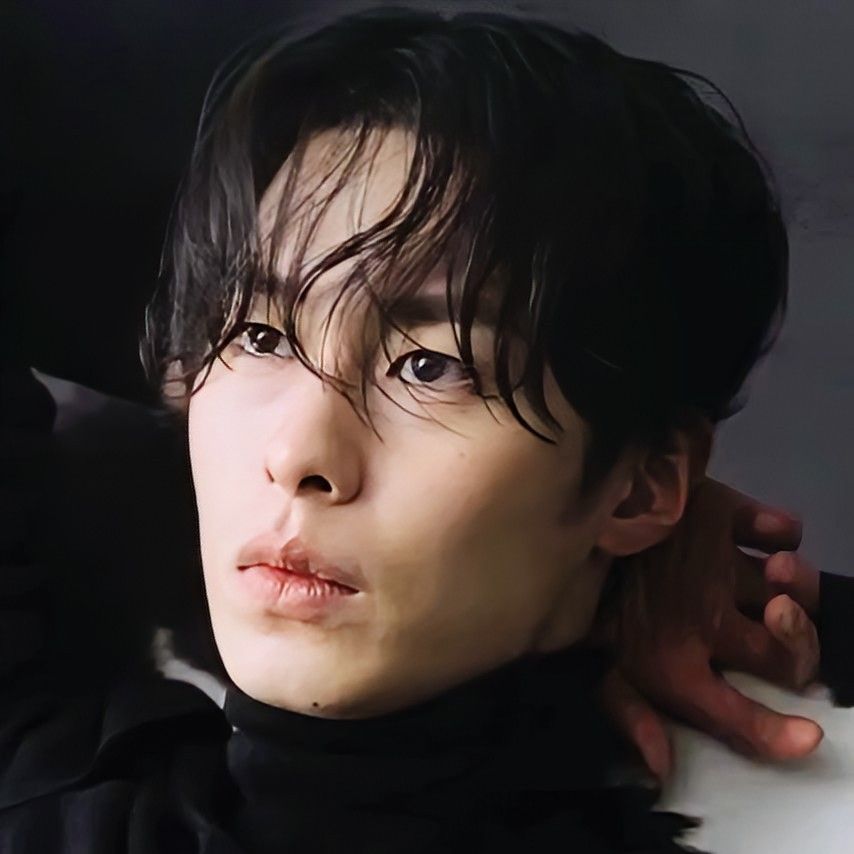 A moment captured by a fan of Lee Jaewook