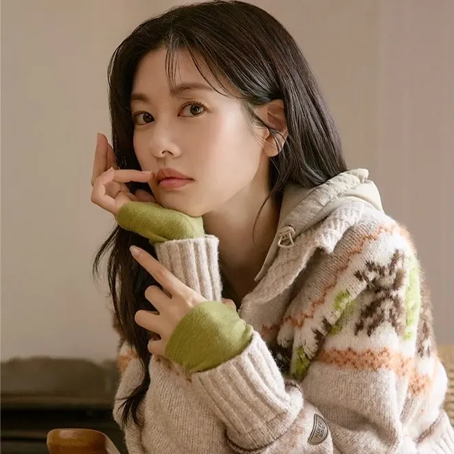 Recent activity shot of Jung Somin