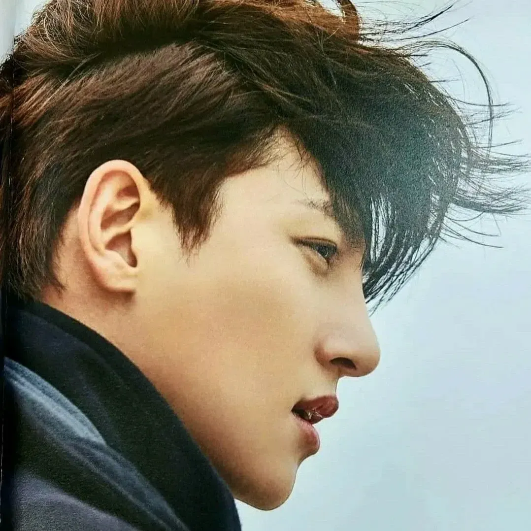 Behind-the-scenes cut of Ji Changwook