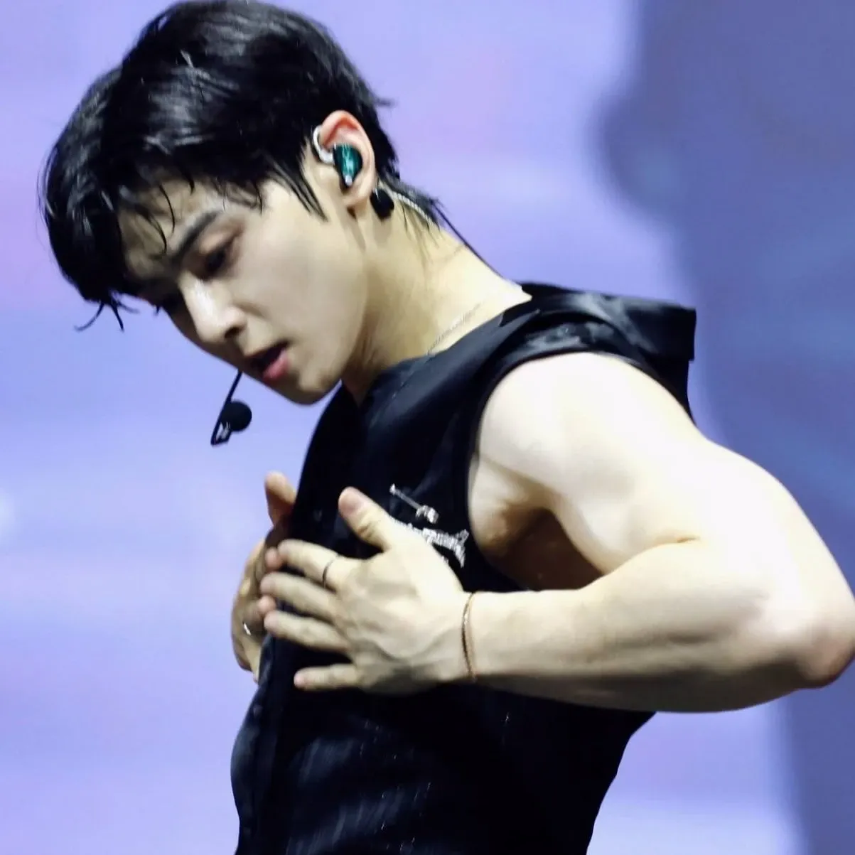 Recent activity shot of Cha Eunwoo