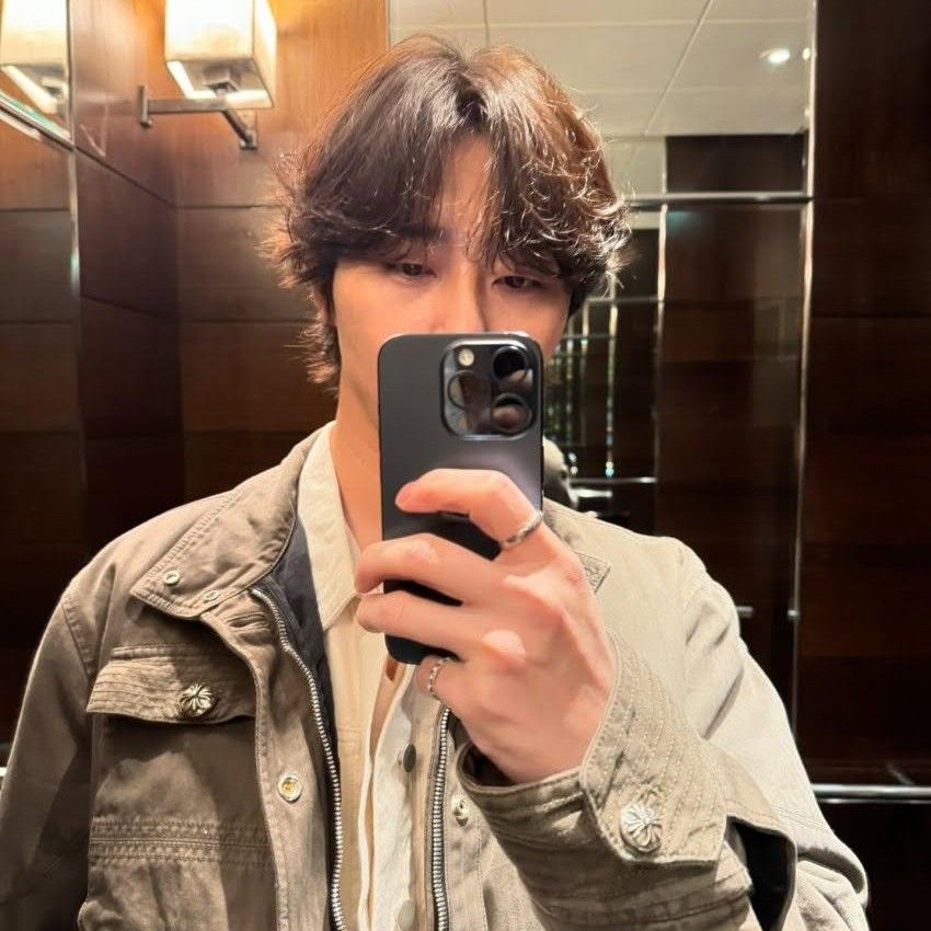 Behind-the-scenes cut of Park Seojoon