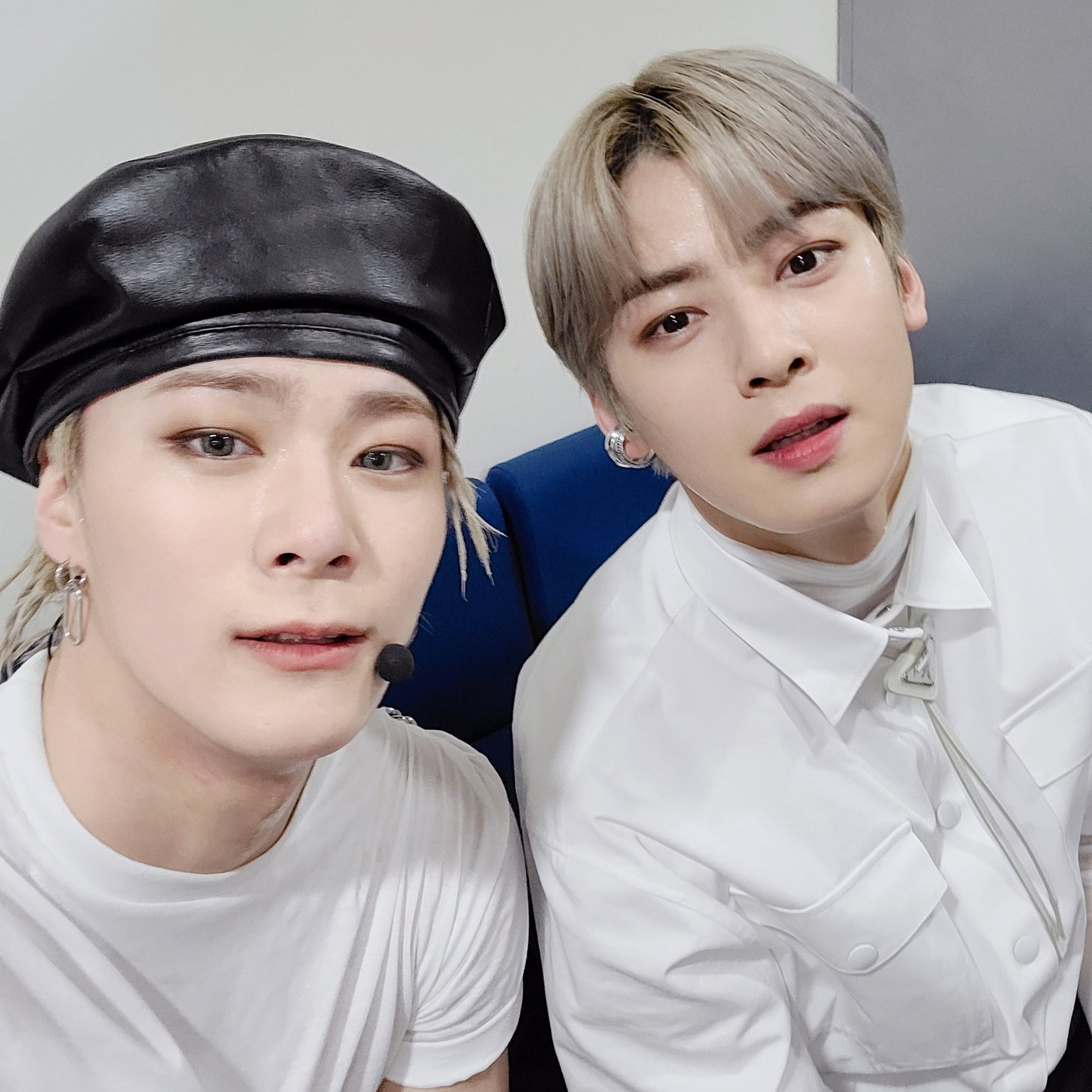 Behind-the-scenes cut of Cha Eunwoo