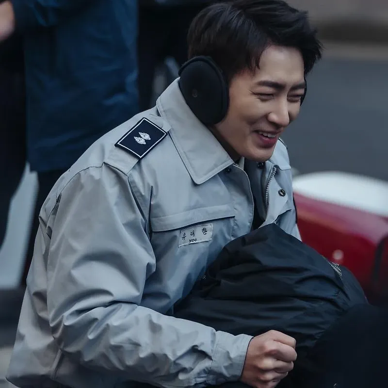 A moment captured by a fan of Lee Joonhyuk