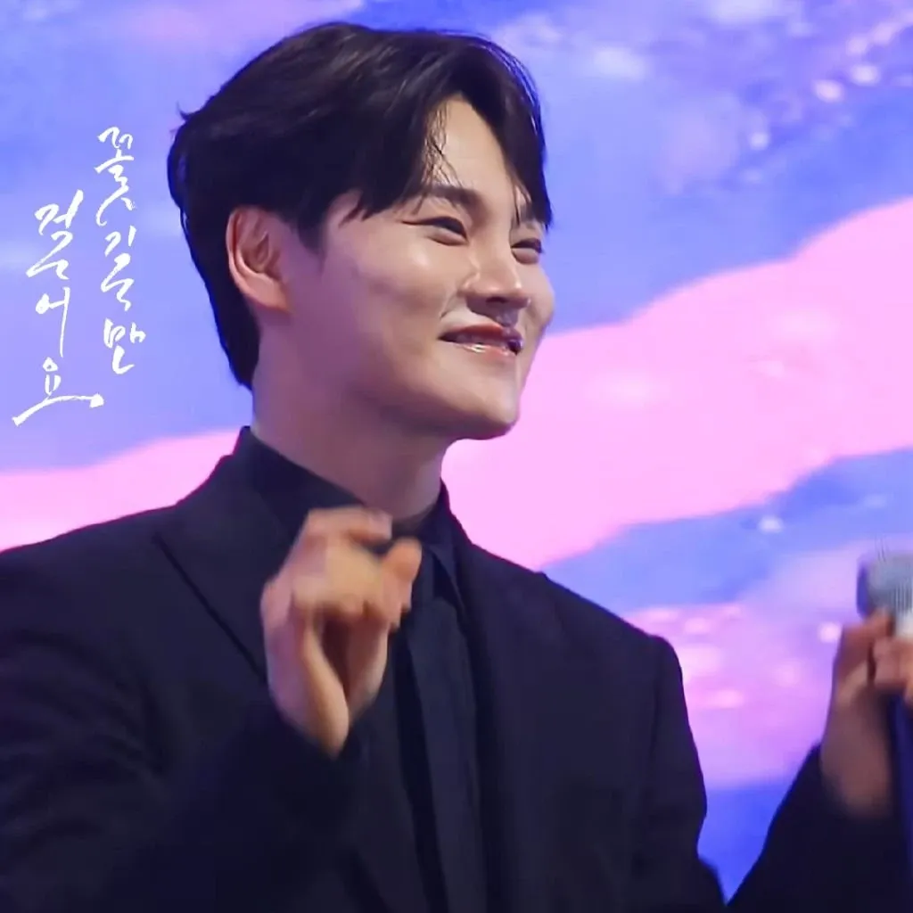 Foto kegiatan terbaru dari Park Seojin