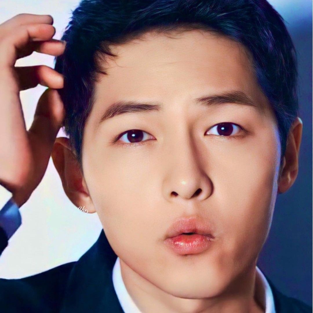 Foto kegiatan terbaru dari Song Joongki