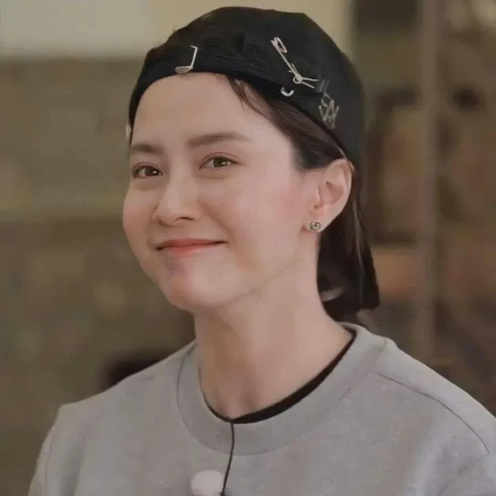 Cuplikan di balik layar dari Song Jihyo