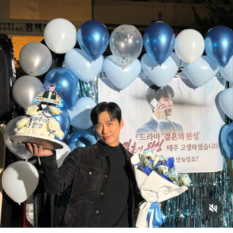 Behind-the-scenes cut of Namkoong Min