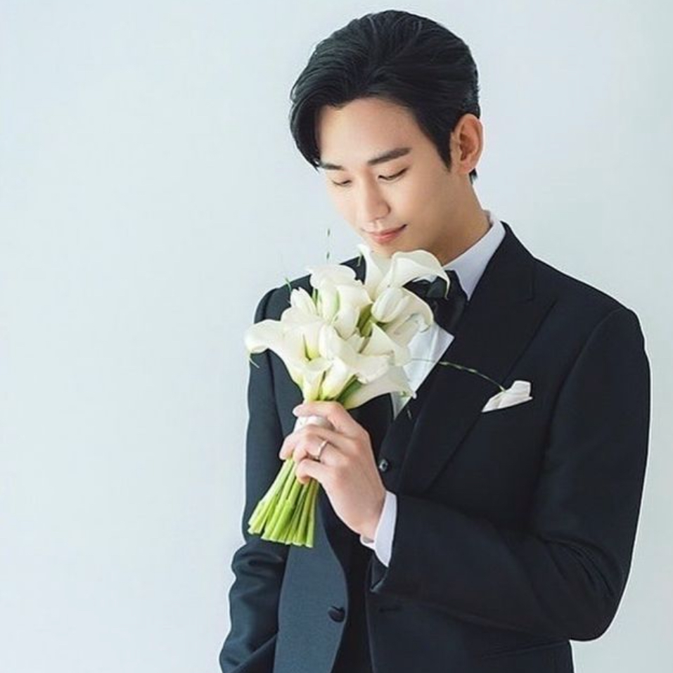 Recent activity shot of Kim Soohyun