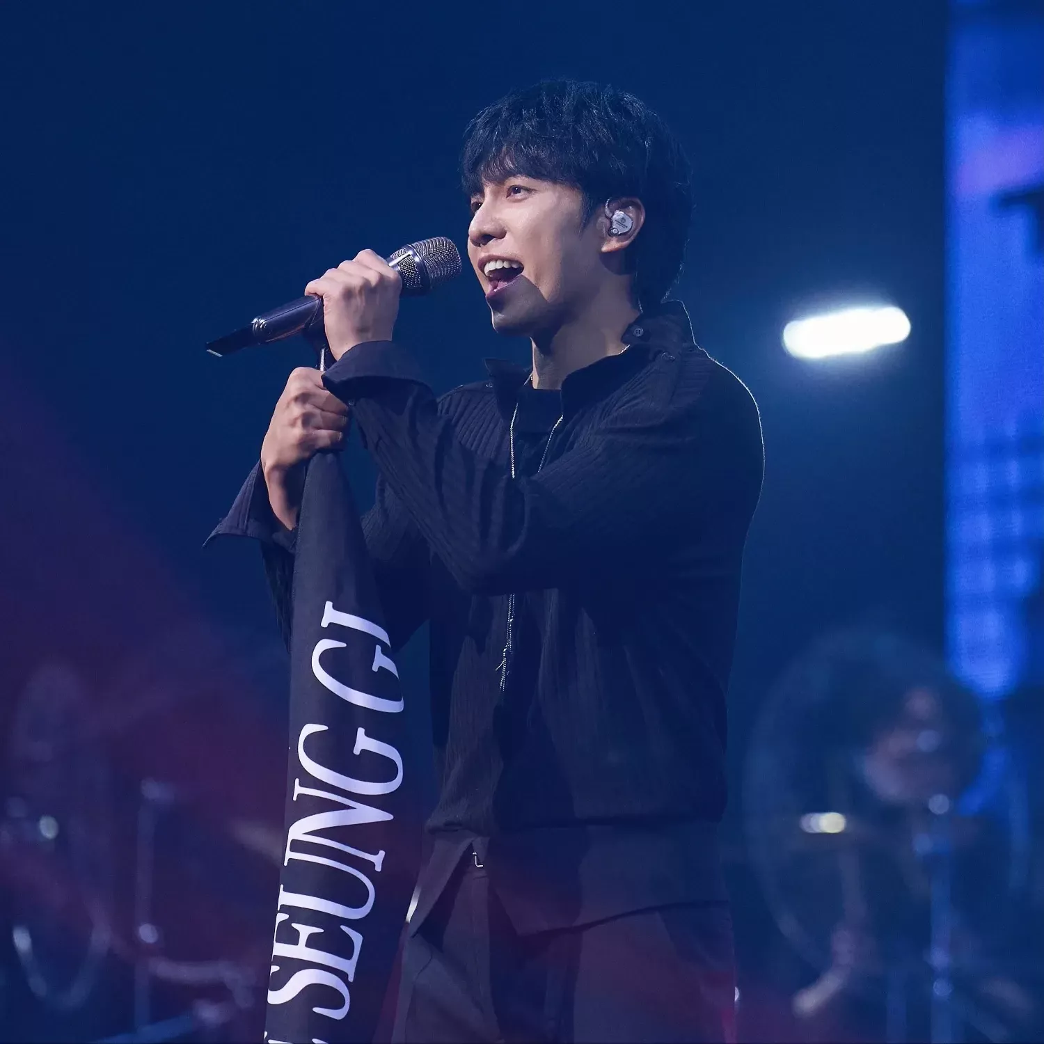 Cuplikan di balik layar dari Lee Seunggi