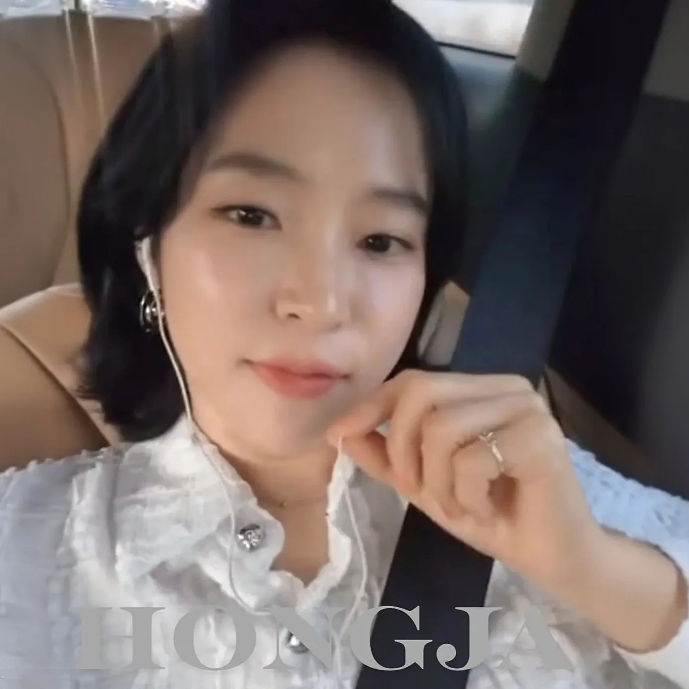 홍자의 최신 사진