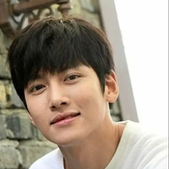 Latest photo of Ji Changwook