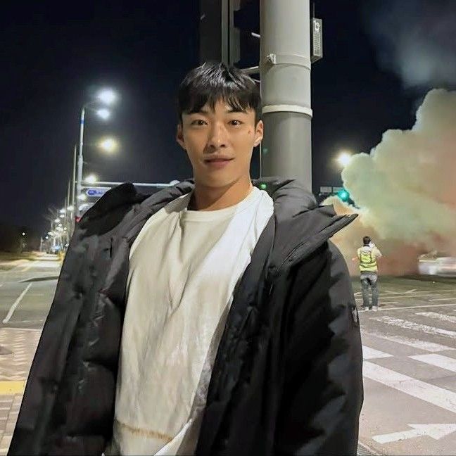 Behind-the-scenes cut of Woo Dohwan