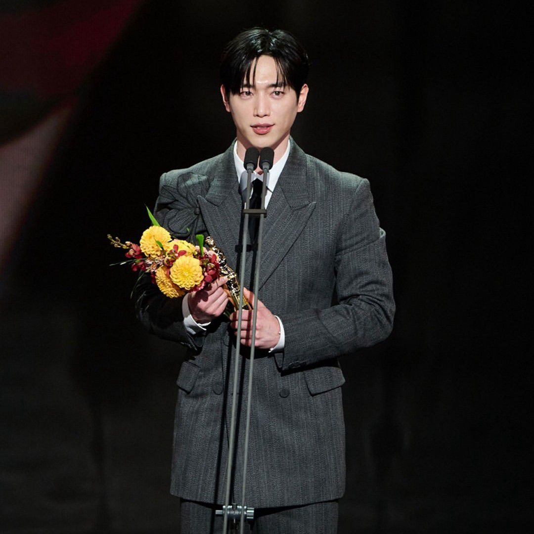 A moment captured by a fan of Seo Kangjoon