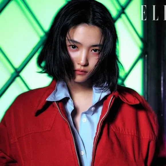 Behind-the-scenes cut of Kim Taeri