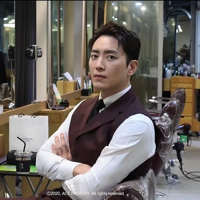 Latest photo of Lee Joonhyuk