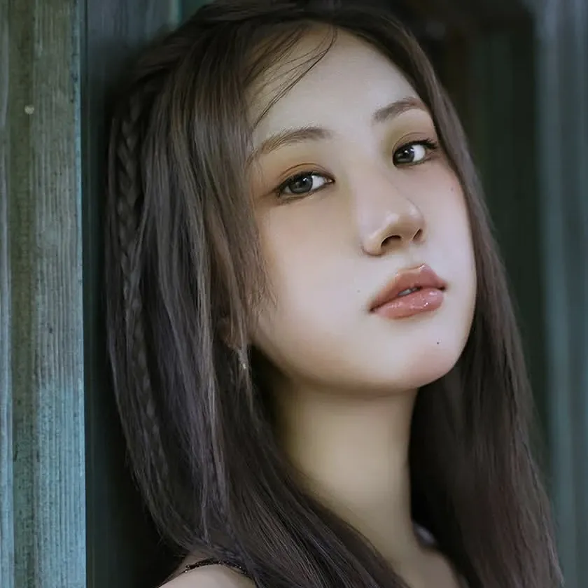 Latest photo of Jeon Yujin