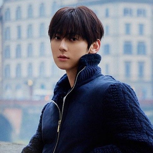 Latest photo of Hwang Minhyun