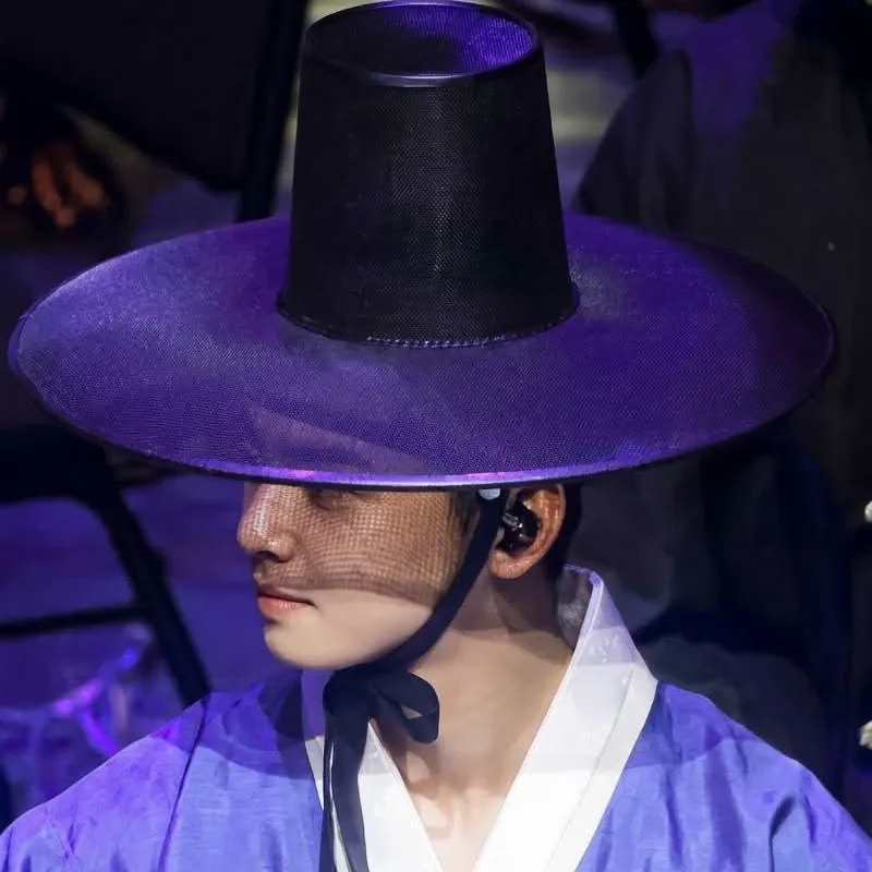 A moment captured by a fan of Cha Eunwoo