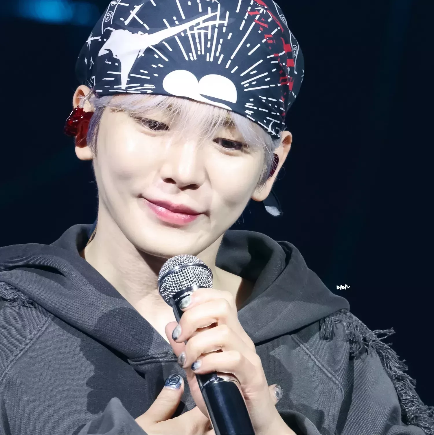 A moment captured by a fan of Key