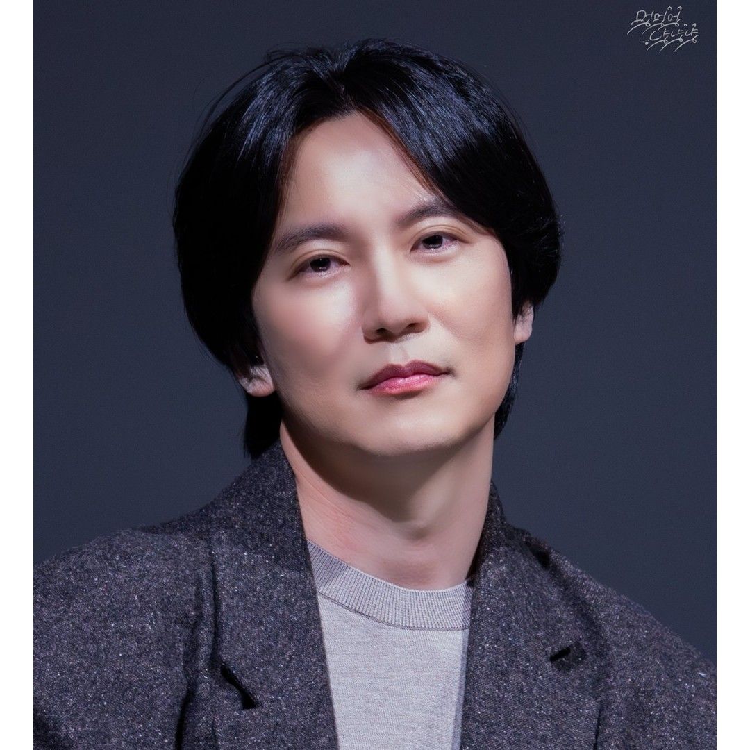 Behind-the-scenes cut of Kim Namgil