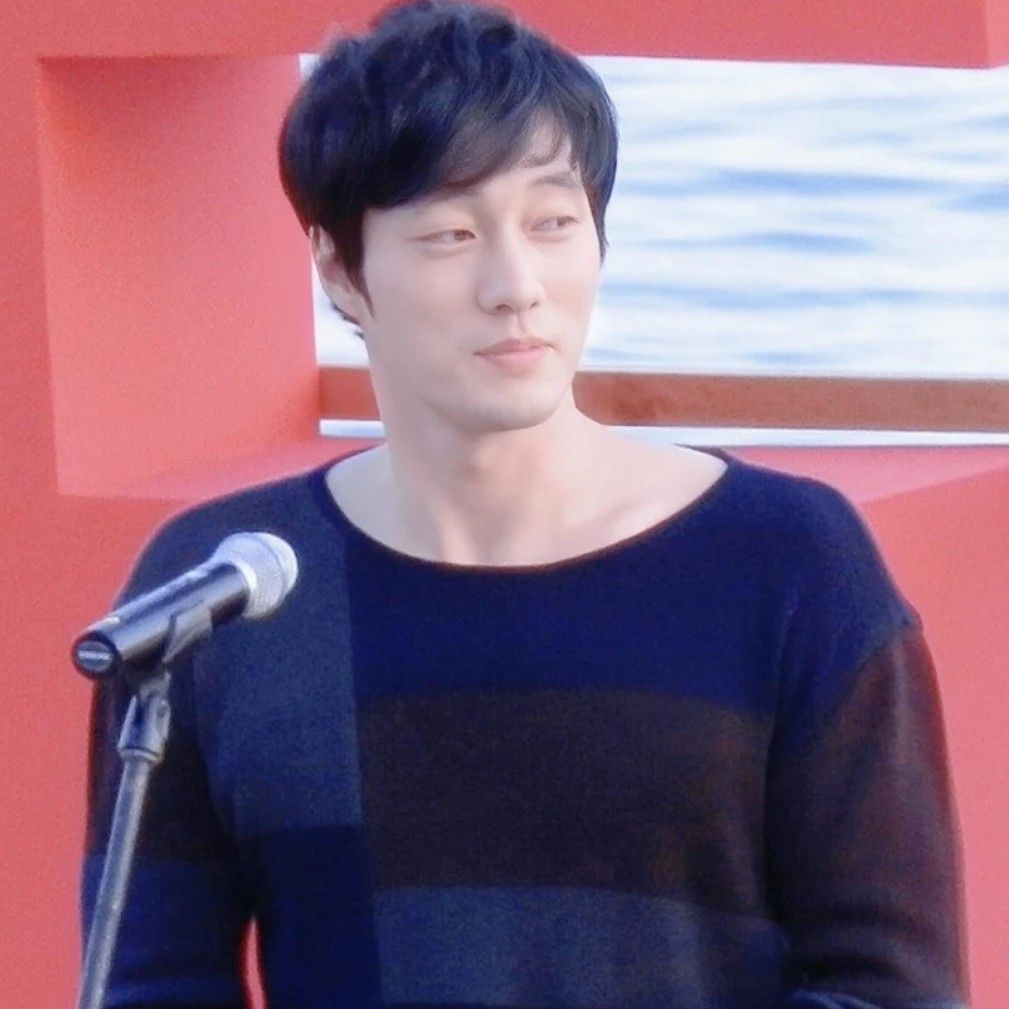 Recent activity shot of So Jisub