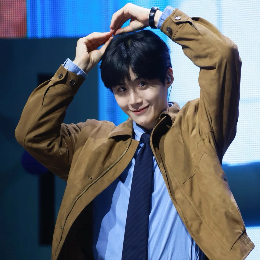 Recent activity shot of Kim Seonho