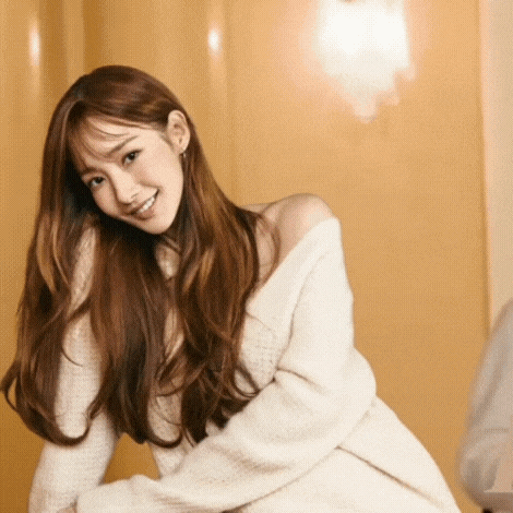 Recent activity shot of Park Minyoung