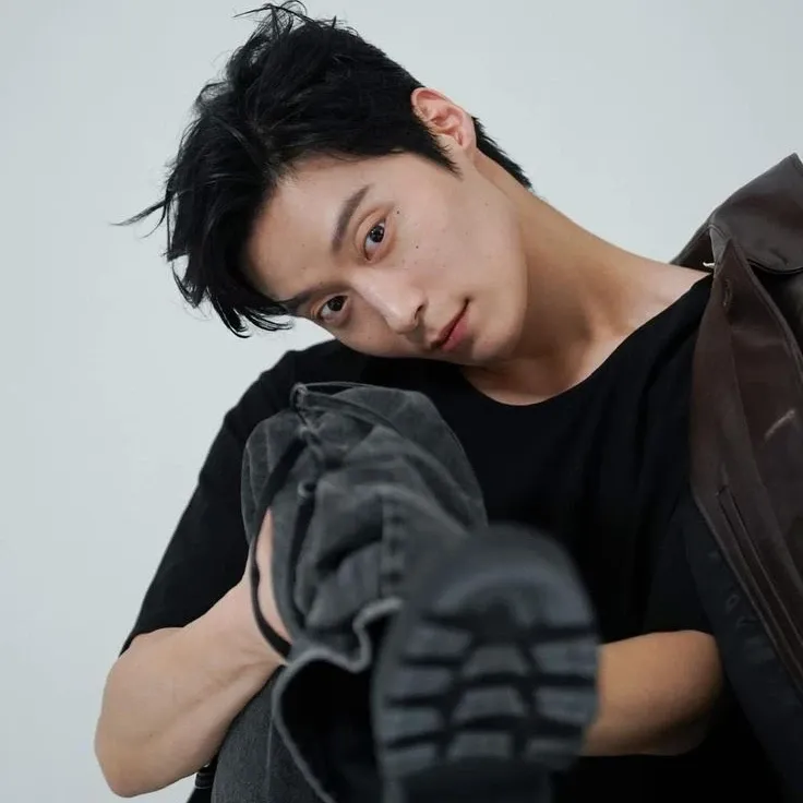 Behind-the-scenes cut of Heo Namjun