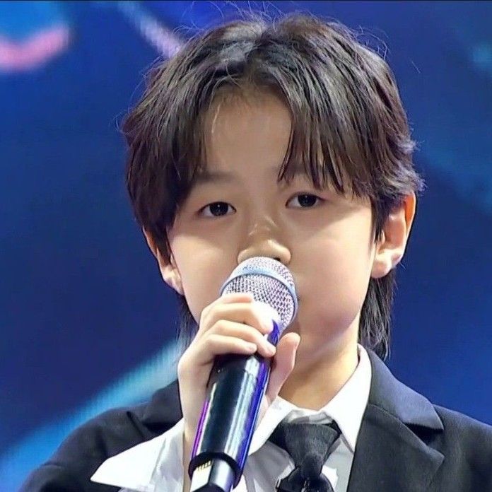 Behind-the-scenes cut of You Jiwoo