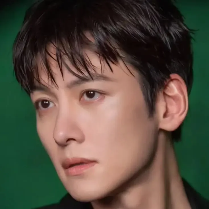 Recent activity shot of Ji Changwook