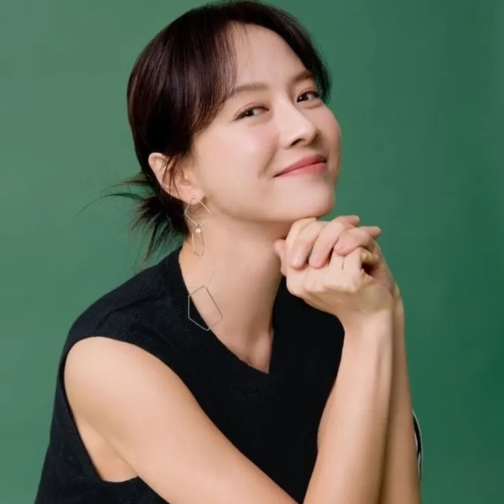 Cuplikan di balik layar dari Song Jihyo