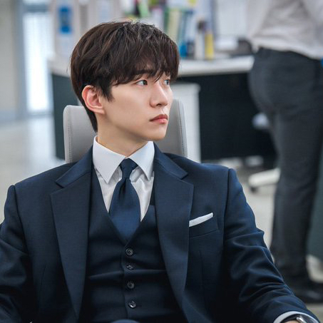 Foto kegiatan terbaru dari Lee Junho