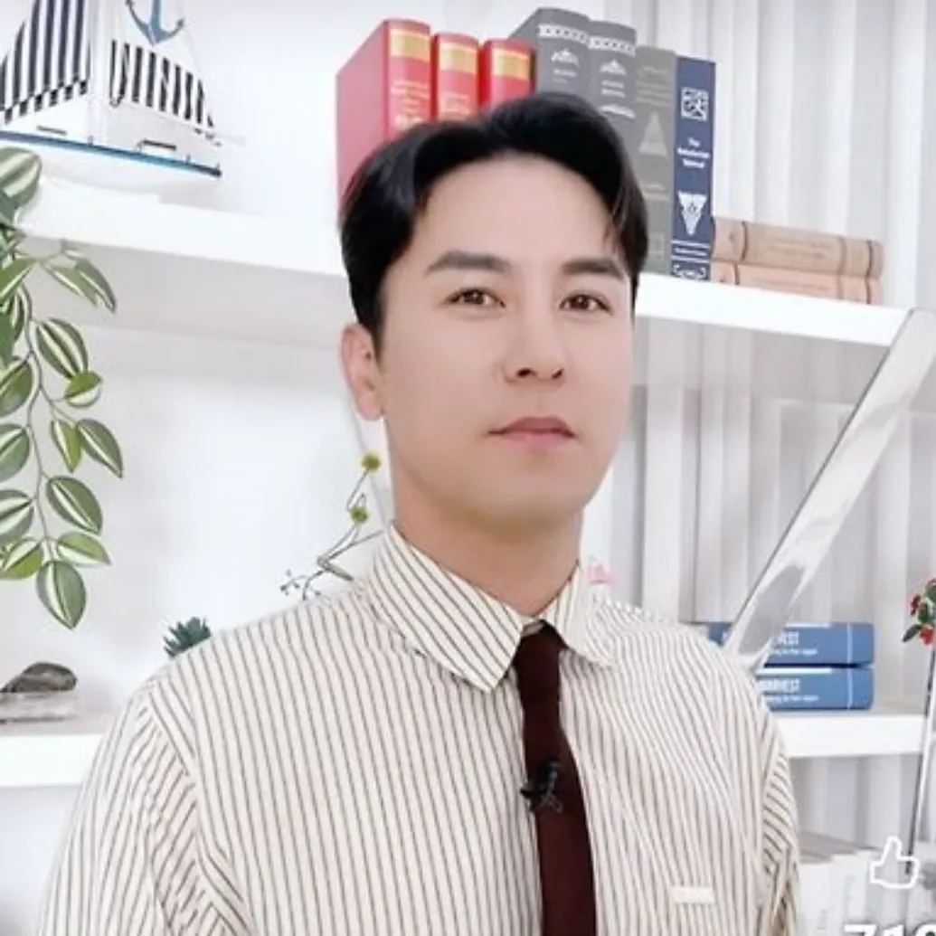 Foto kegiatan terbaru dari Jang Minho