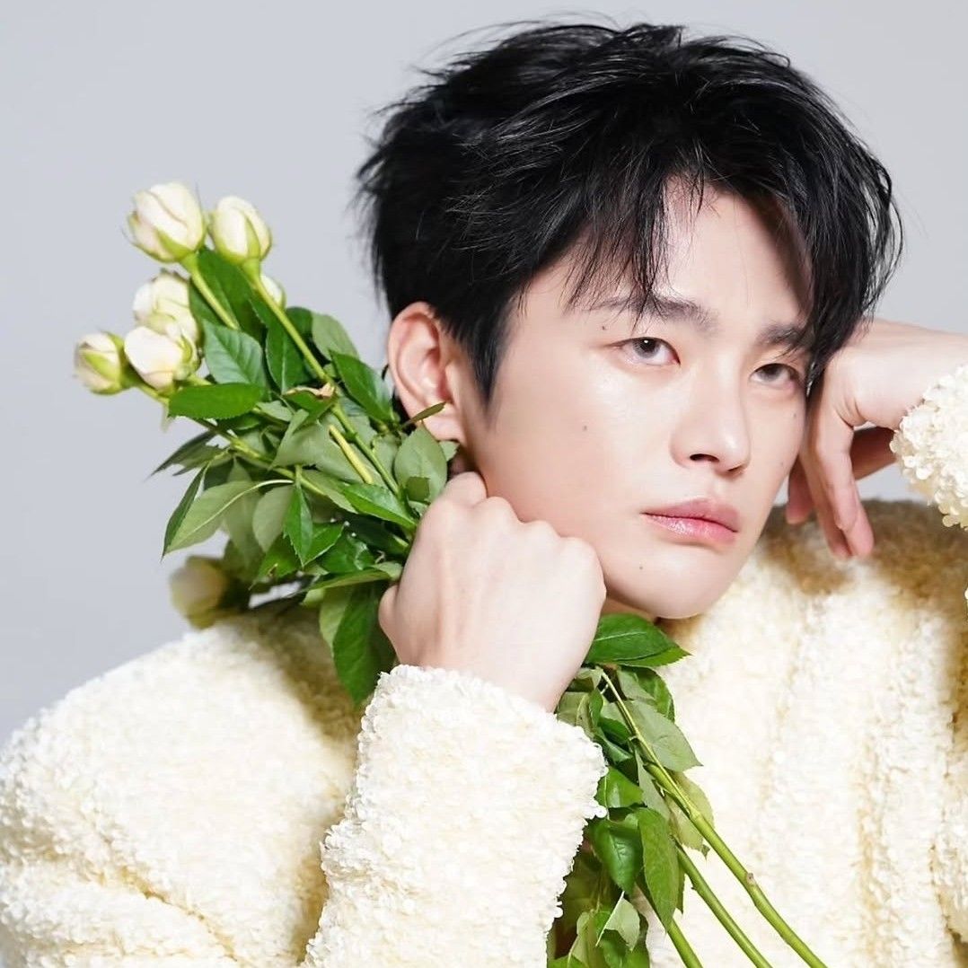 Foto terbaru dari Seo Inguk