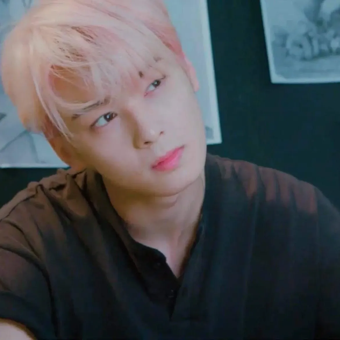 Recent activity shot of Cha Eunwoo