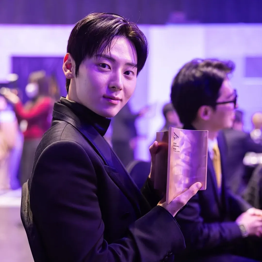 Latest photo of Hwang Minhyun