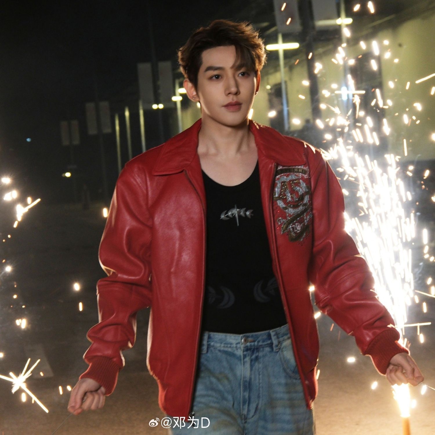 Latest photo of Deng Wei