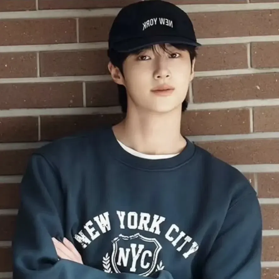A moment captured by a fan of Byeon Wooseok