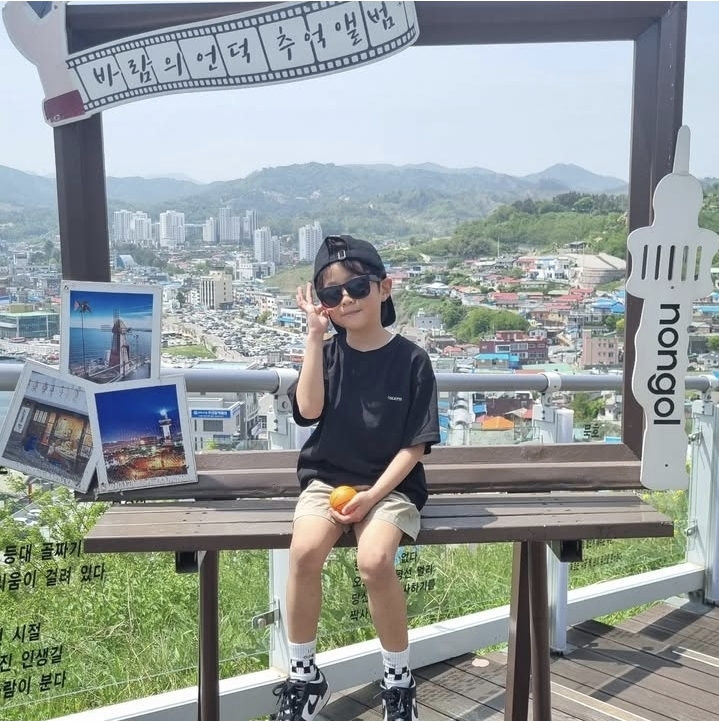 A moment captured by a fan of You Jiwoo