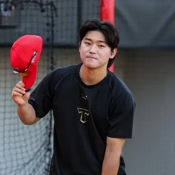 Recent activity shot of Kim Doyoung