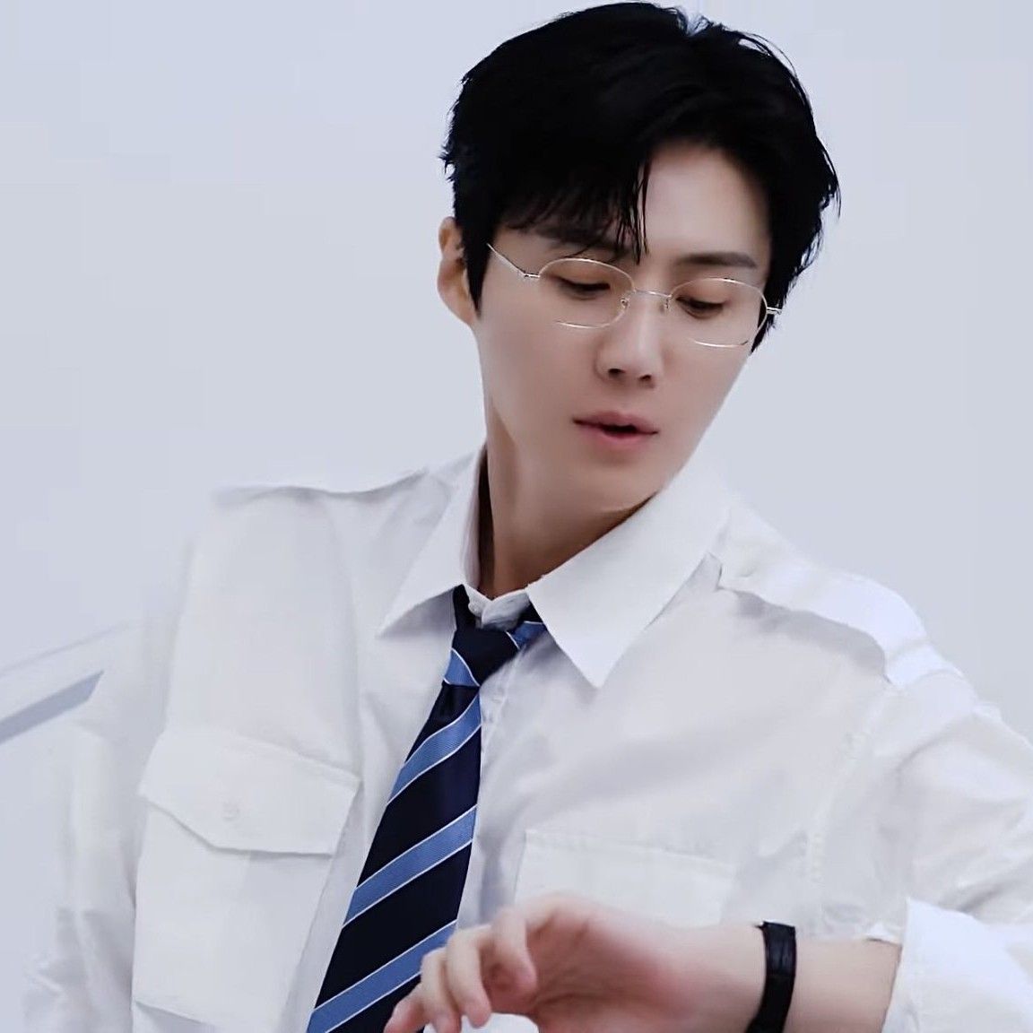 金宣虎的近期活動照