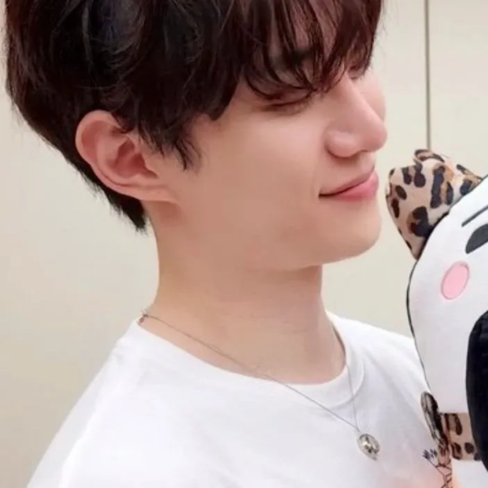 Cuplikan di balik layar dari Lee Junho